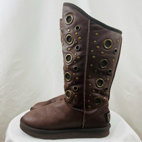 Australia Luxe Collective Saratoga Genuine Sheepskin Studded Round Embellishment - Picture 5 of 16